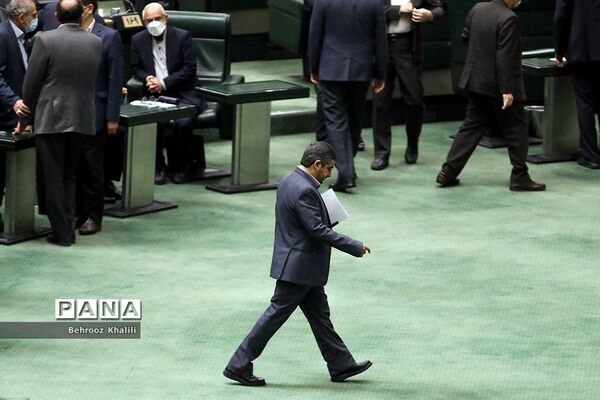 جلسه رای اعتماد وزیر پیشنهادی وزارت آموزش و پرورش در مجلس شورای اسلامی