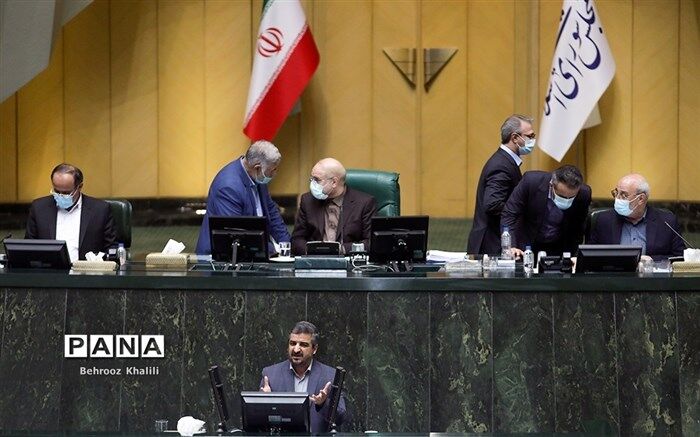 باید رتبه‌بندی معلمان را به هر طریق اجرا کنیم