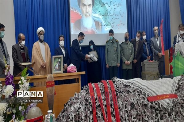 گرامیداشت روز حماسه و ایثار و دومین یادوراه ی طرح لاله های روشن دبیرستان سعدی آموزی و پرورش