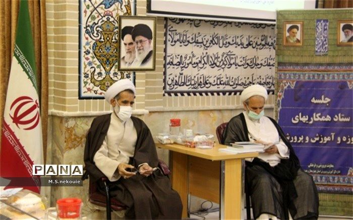 برگزاری نشست بررسی  همکاری‌های حوزه و آموزش و پرورش در شهرکرد