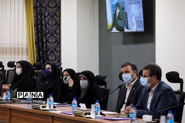 نشست قطب‌های شش گانه کانون‌های فرهنگی تربیتی کشور
