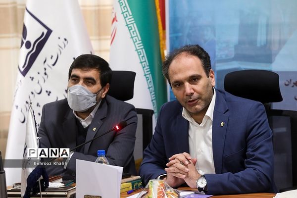 نشست قطب‌های شش گانه کانون‌های فرهنگی تربیتی کشور