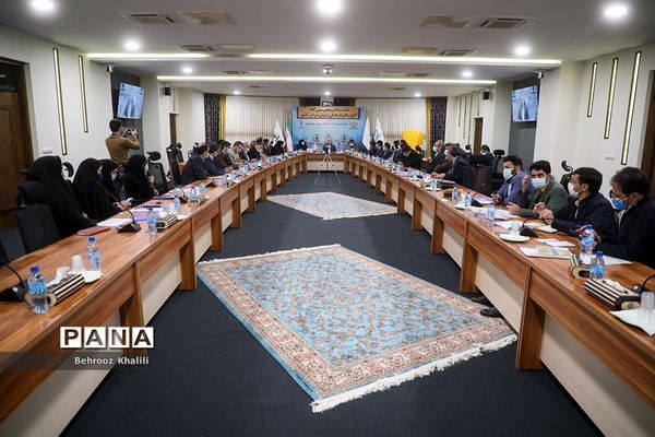 نشست قطب‌های شش گانه کانون‌های فرهنگی تربیتی کشور