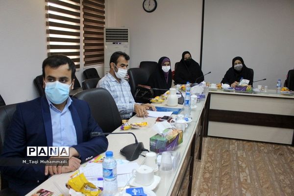 نشست هم اندیشی معاونت آموزش ابتدایی استان بوشهر