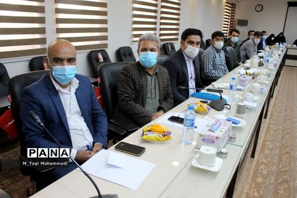 نشست هم اندیشی معاونت آموزش ابتدایی استان بوشهر