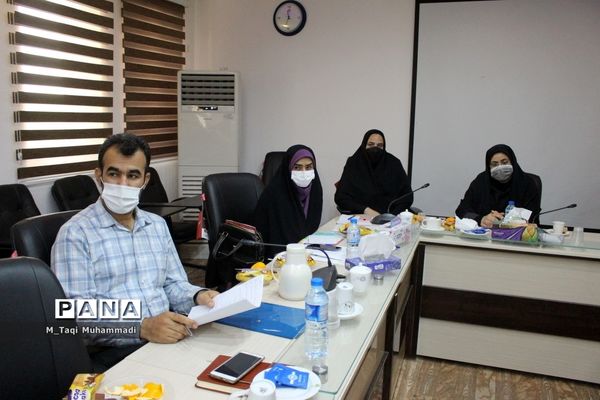 نشست هم اندیشی معاونت آموزش ابتدایی استان بوشهر