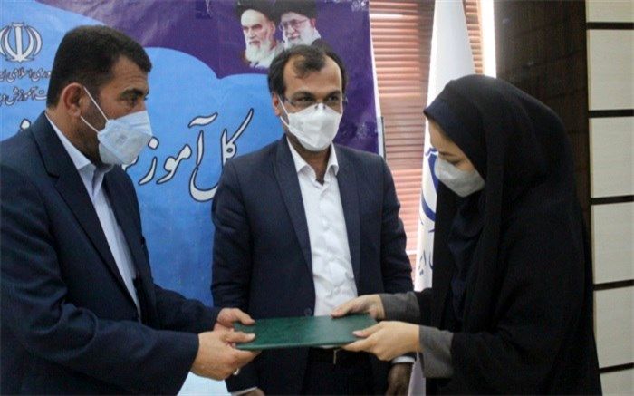 منتخبین کشوری هفدهمین جشنواره الگوهای برتر تدریس استان بوشهر تجلیل شدند