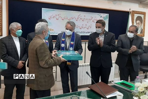 نشست معاونین پرورشی و فرهنگی و مسئولان سازمان دانش‌آموزی سراسر استان یزد