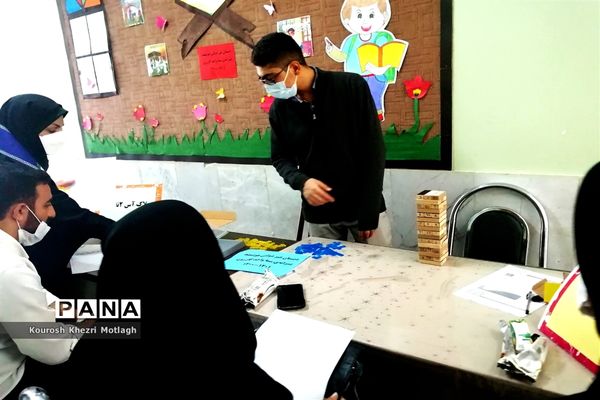 برگزاری اولین کارگاه مربی گری و داوری المپیاد رویش در شهرستان کازرون