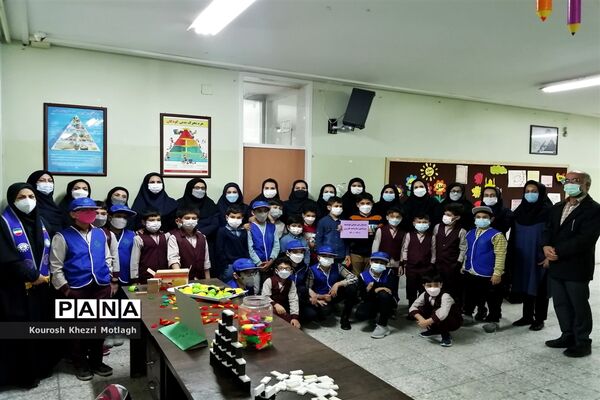 برگزاری مرحله آموزشگاهی هفتمین دوره المپیاد رویش  در مدارس کازرون