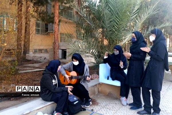 اردوی یک روزه مدرسه دبیرستان دخترانه فرزانگان ناحیه دو یزد