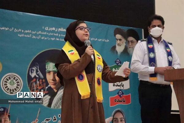 تجلیل از  دانش ‌آموزان مقام‌آور پیشتاز