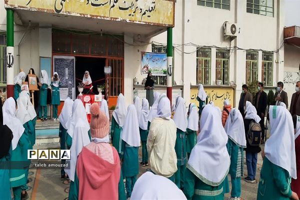 نمایشگاه کتاب در دبستان تربیت گلوگاه