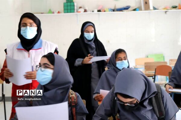 برگزاری کلاس‌های کانون دانش‌آموزی هلال احمر در دبیرستان قاضی گله‌دار