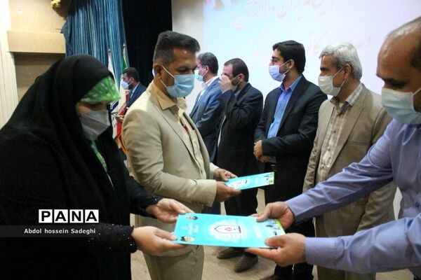 تجلیل  از مدیران دارالقرآن ها و مدیران کانون های فرهنگی و تربیتی استان بوشهر