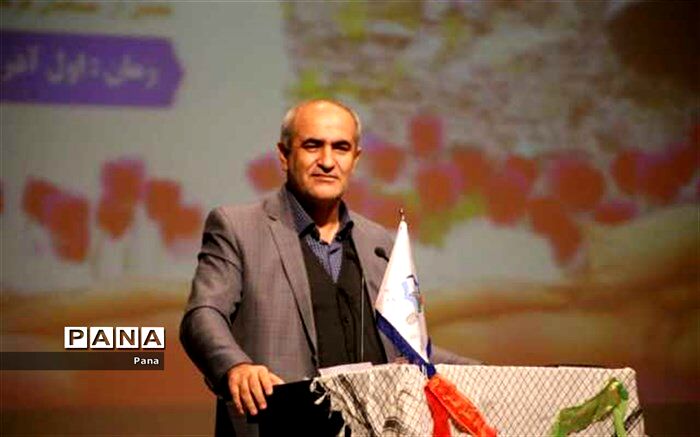 ایثار فرهنگیان جهادگر با هیچ معیاری قابل اندازه‌گیری نیست