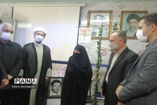 نواختن زنگ مقاومت به مناسبت هفته بسیج در مدارس آموزش و پرورش ملارد