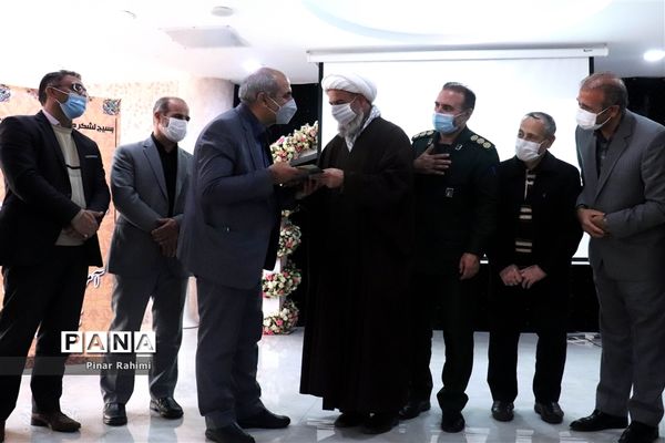 آیین تجلیل از همسران و فرزندان شهدای فرهنگی آموزش و پرورش