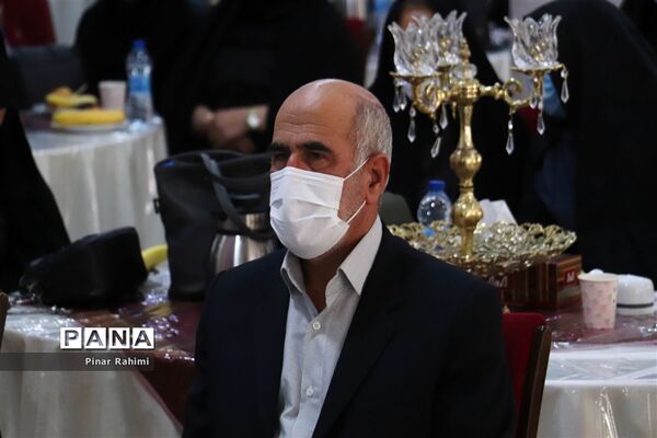 آیین تجلیل از همسران و فرزندان شهدای فرهنگی آموزش و پرورش