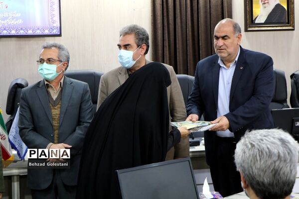 مراسم تجلیل از فرهنگیان بسیجی جهادگر دوران کرونا در ارومیه