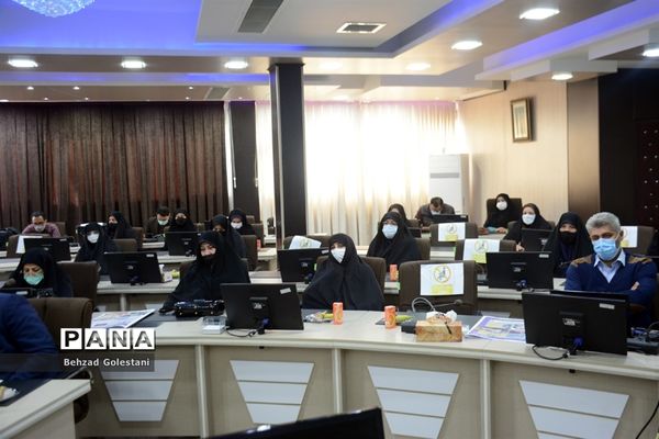 مراسم تجلیل از فرهنگیان بسیجی جهادگر دوران کرونا در ارومیه