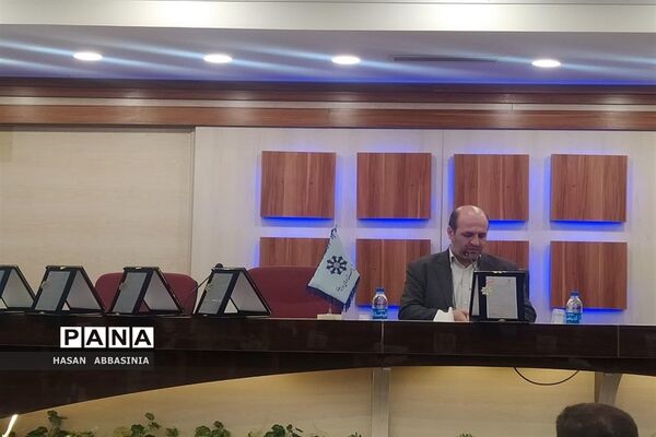 مراسم تقدیر از دانش‌آموزان سمپاد برگزیده در جشنواره کاپ استانی  قم