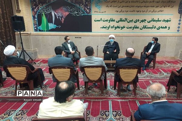 نشست معاون امور مطبوعاتی فرهنگ و ارشاد اسلامی و رئیس سازمان بسیج رسانه با امام جمعه بوشهر