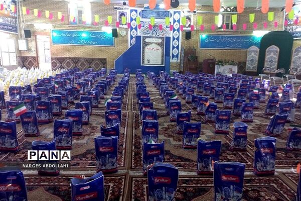 مراسم رزمایش مؤمنانه عطری از شهدا در مصلی شهر فشافویه