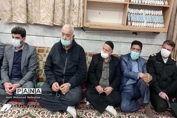 نشست بصیرتی و میز خدمت پیگیری مشکلات مردم در اقبالیه