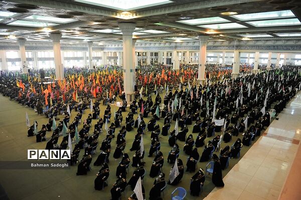 تجمع بزرگ 5 هزار نفری  بسیجیان