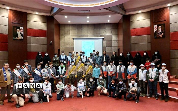 شعار تمام تشکل‌های دانش‌آموزی باید «کار گروهی، رمز موفقیت» باشد