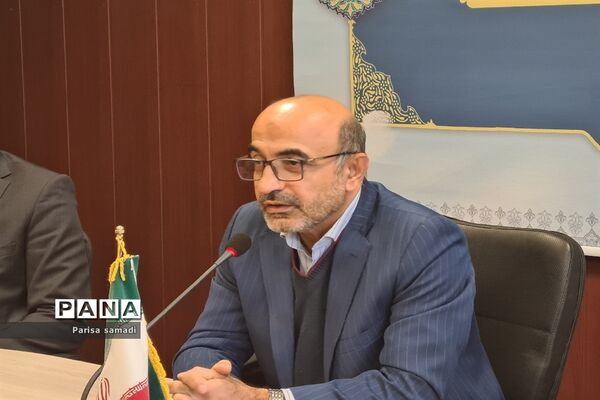 نشست تخصصی کمیته فوریت‌های روانی اجتماعی دانش‌آموزان در منطقه ۱۳