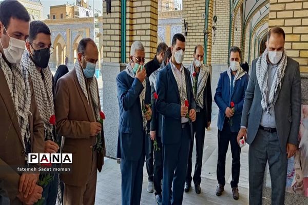 راهپیمایی و غبارروبی مزار شهدای مدفون درحرم حضرت عبدالعظیم حسنی (ع)