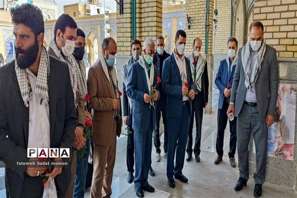 راهپیمایی و غبارروبی مزار شهدای مدفون درحرم حضرت عبدالعظیم حسنی (ع)