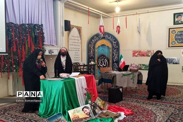 مراسم گرامیداشت هفته بسیج در دبیرستان بیت الزهرا منطقه ۱۴
