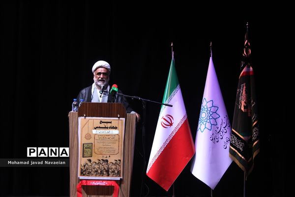 گردهمایی بزرگ بسیجیان منطقه ۱۵