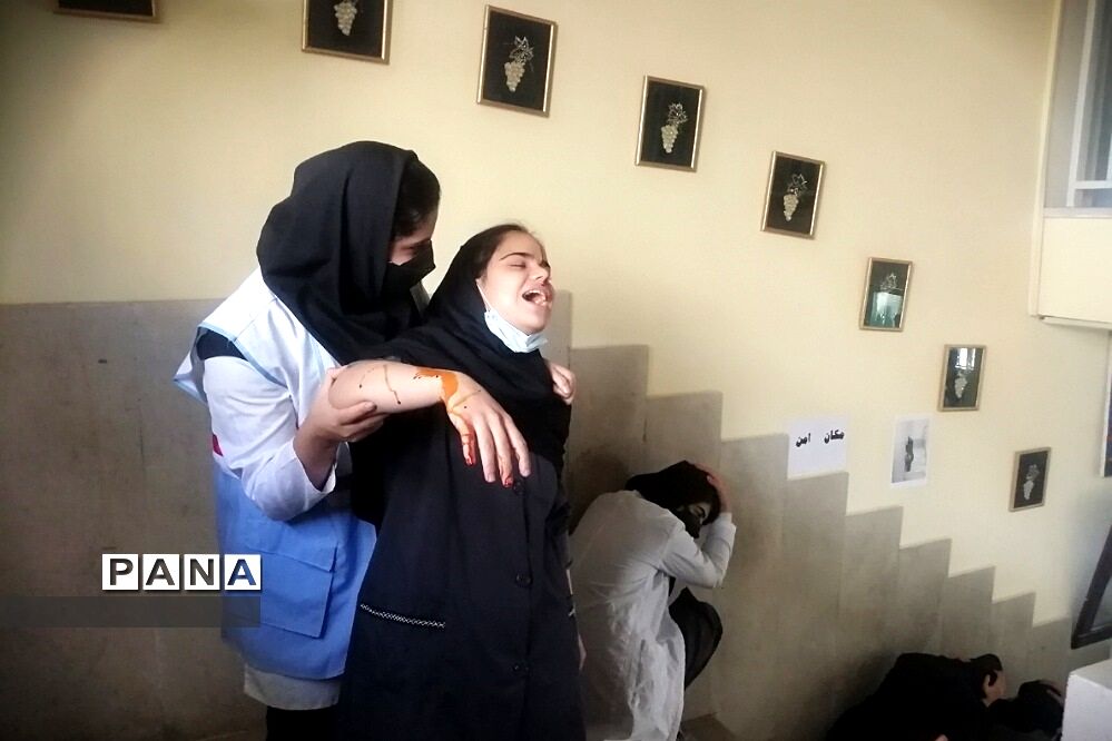 مانور زلزله همزمان با سراسر کشور در پردیس