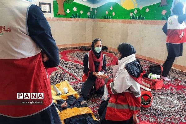 برگزاری مراسم مانور زلزله در شهرستان دماوند