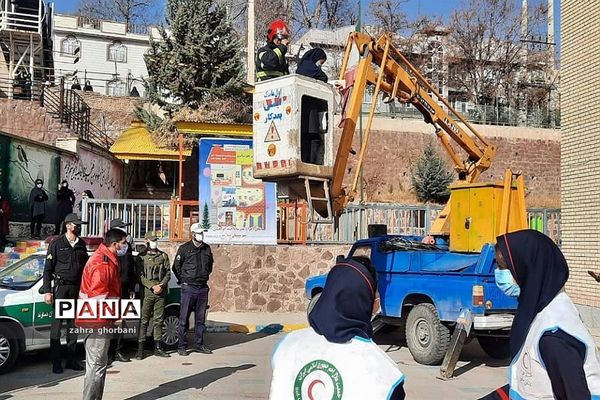 برگزاری مراسم مانور زلزله در شهرستان دماوند