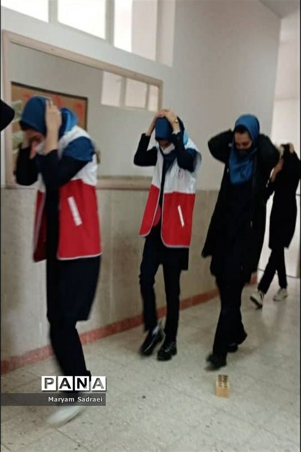 مانور سراسری زلزله در شهرستان گلپایگان