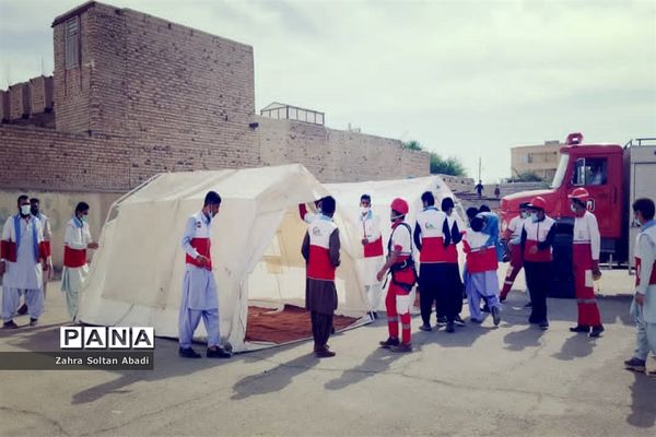 مانور سراسری زلزله در هنرستان خاتم الانبیا ایرانشهر