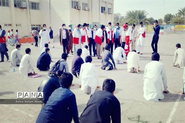 مانور سراسری زلزله در هنرستان خاتم الانبیا ایرانشهر