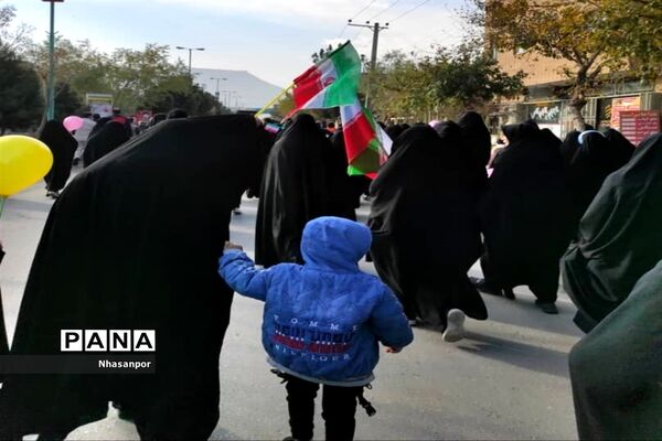 همایش بزرگ پیاده‌روی خانوادگی به‌مناسبت هفته بسیج در فلاوزجان