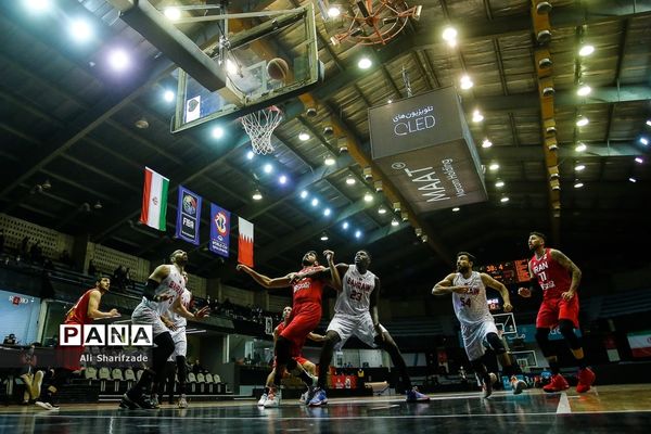 دیدار تیم‌های بسکتبال ایران و بحرین