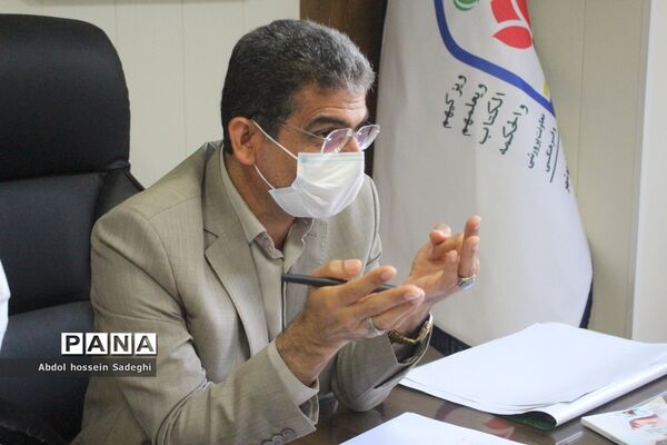 جلسه هم‌اندیشی طرح دانش‌آموز تراز انقلاب اسلامی در بوشهر