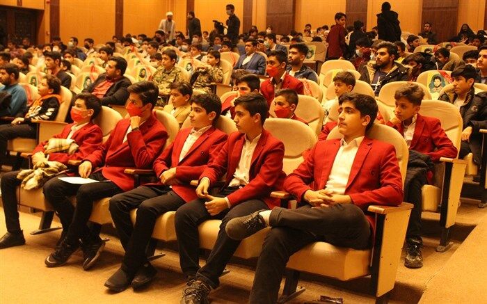 برترین های سرود دانش آموزی استان قم تجلیل شدند
