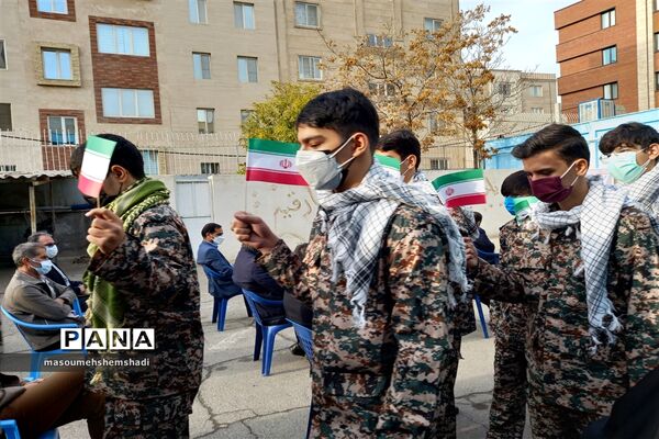 تجدید میثاق با آرمان‌های انقلاب و شهدا در منطقه 12