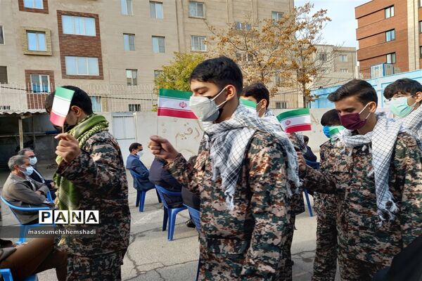 تجدید میثاق با آرمان‌های انقلاب و شهدا در منطقه 12