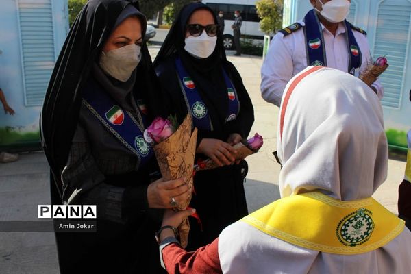 نشست توجیهی بازمهندسی تشکیلات پیشتازان سازمان دانش‌آموزی شهرستان داراب