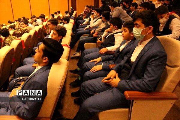 تجلیل از برترین‌های سرود دانش‌آموزی در قم